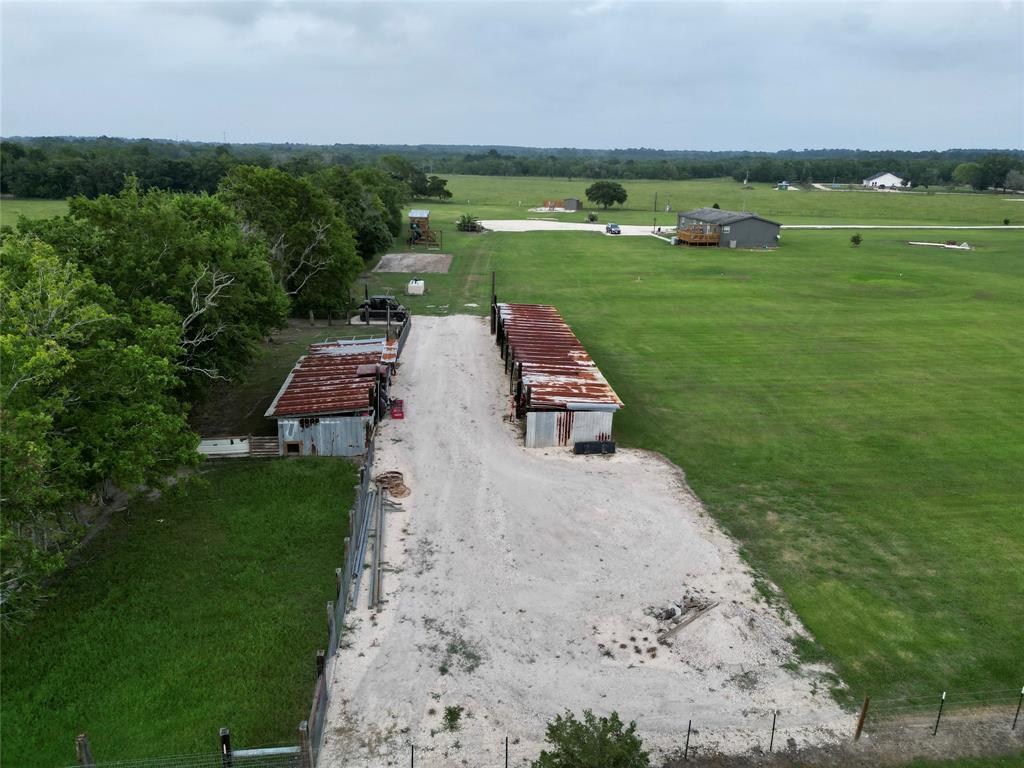 9120 County Road 196, Liverpool, Texas image 12