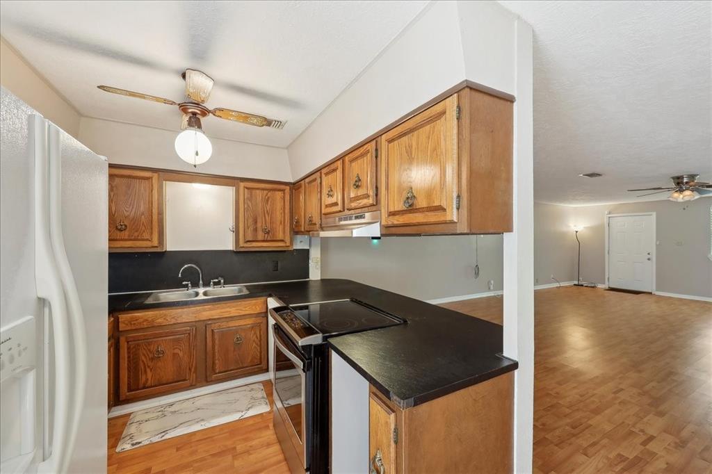 3848 Taft Avenue, Groves, Texas image 13