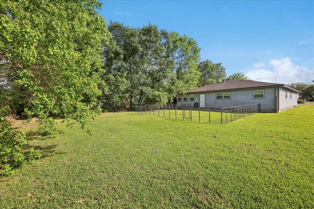 3848 Taft Avenue, Groves, Texas image 27