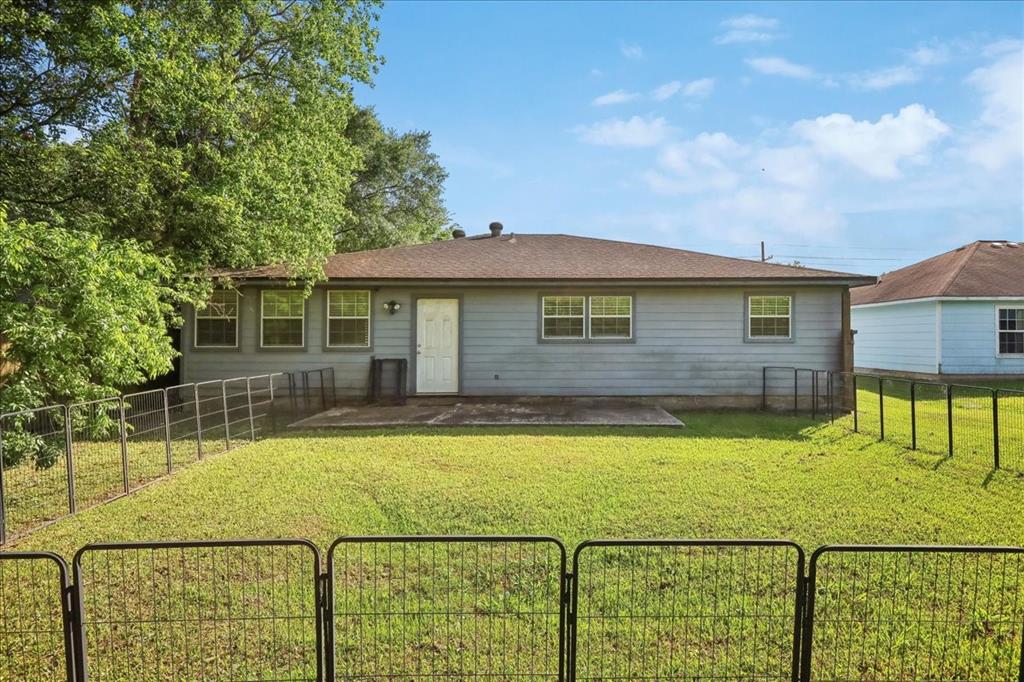 3848 Taft Avenue, Groves, Texas image 26