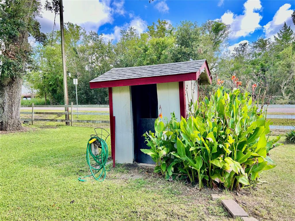 17724 County Road 858, Brazoria, Texas image 11