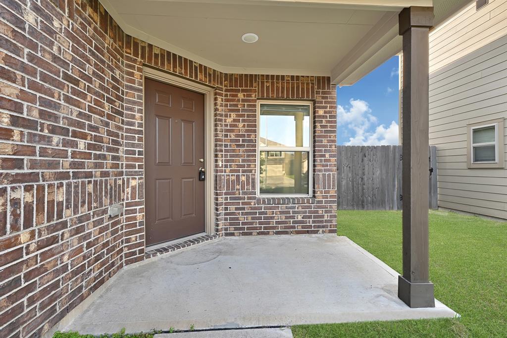4354 Tulip Oak Drive