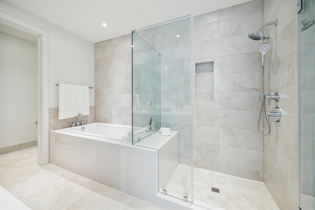 2323 W Main Street #204, Houston, Texas image 11