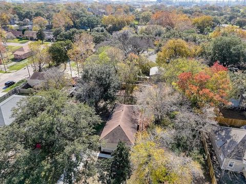 Single Family Residence in Texas City TX 311 7th Avenue N Ave 34.jpg