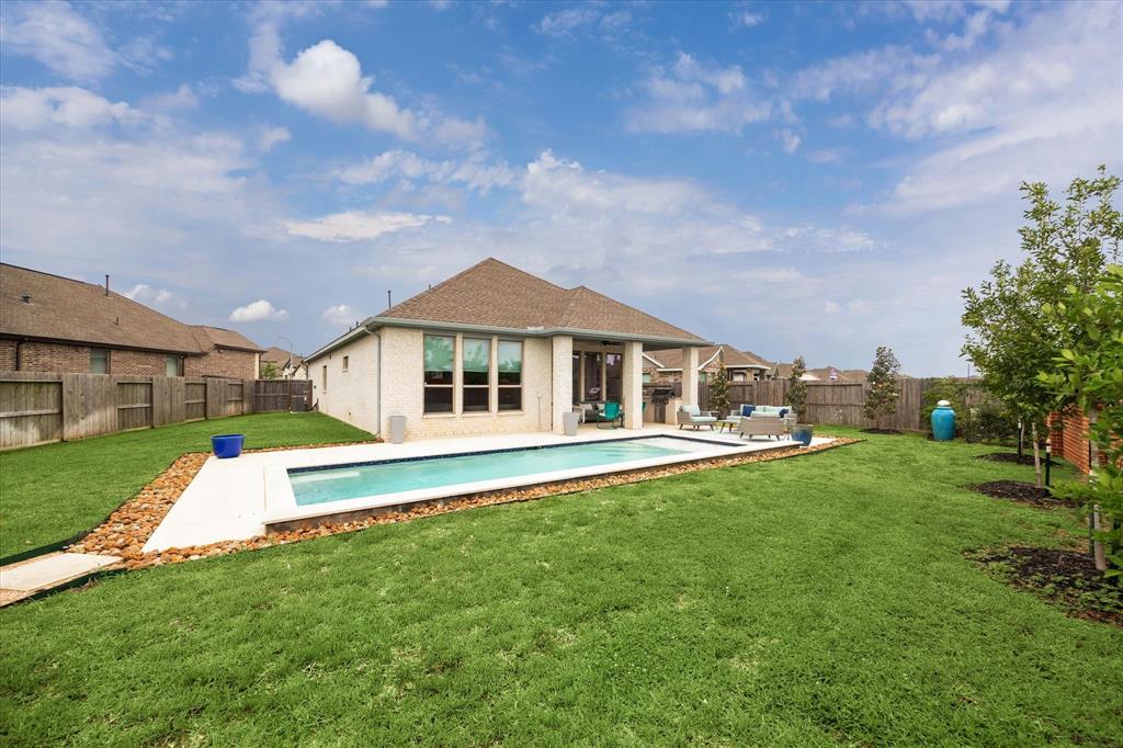 1802 Misty Field Drive, Missouri City, Texas image 42