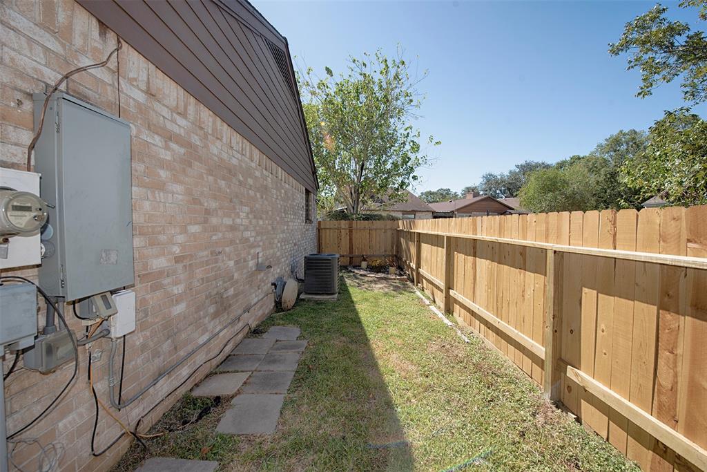 1422 Beech Cove Street, La Porte, Texas image 39