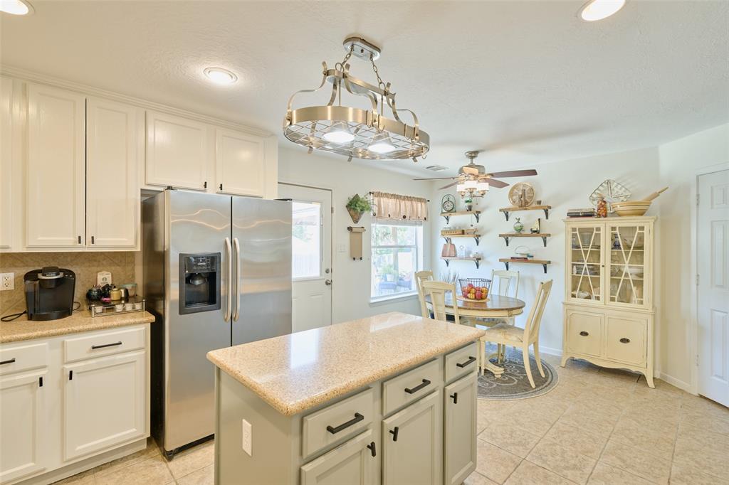 3805 Evergreen Way, Montgomery, Texas image 22