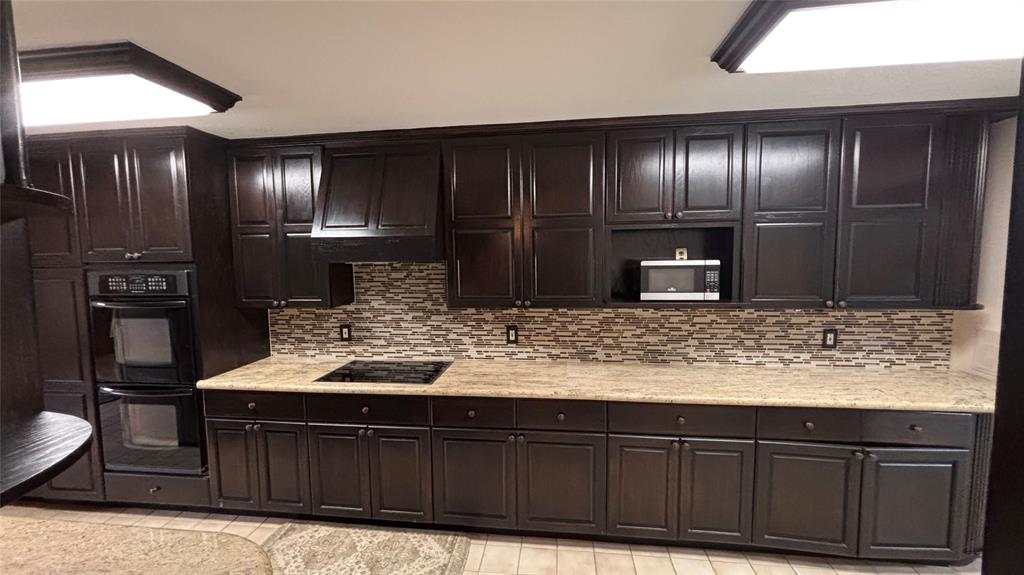 5720 Townhouse Lane, Beaumont, Texas image 16