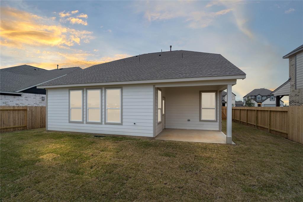 312 East Tranquil Fields Lane, Waller, Texas image 20