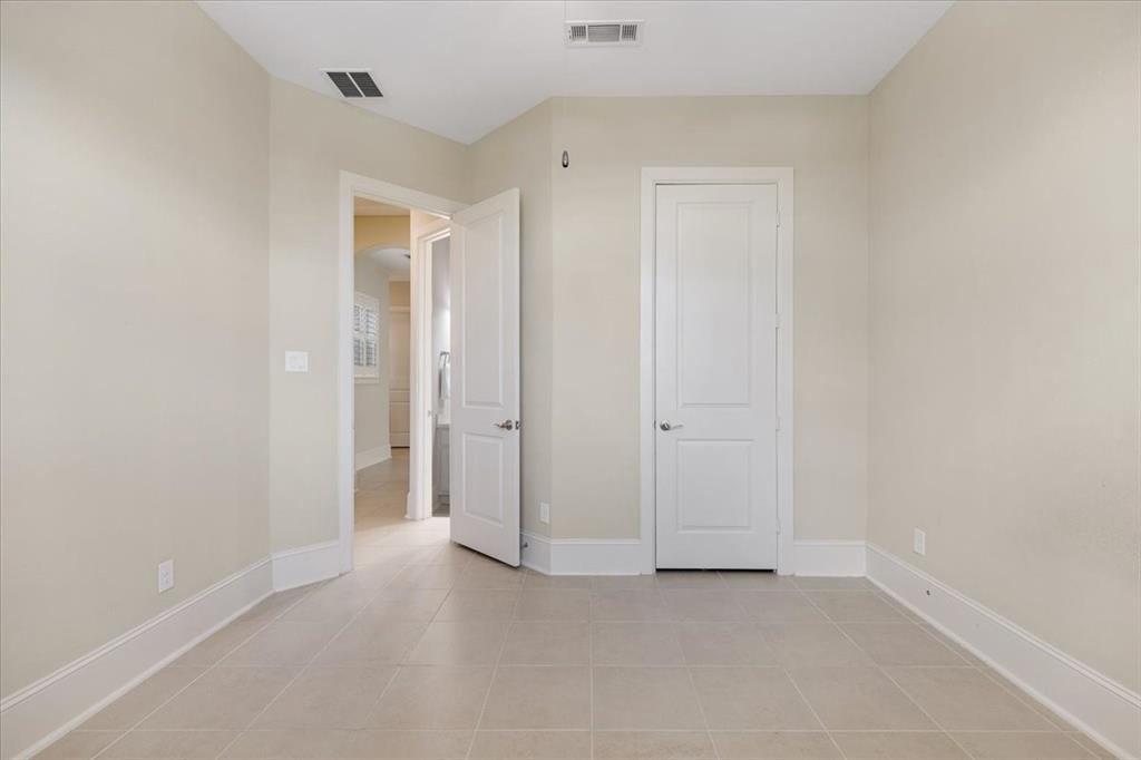 1912 Jillian Terrace, Friendswood, Texas image 32