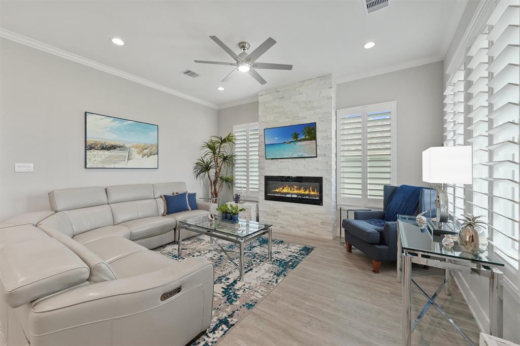 4035 Obra Drive, Galveston, Texas image 3