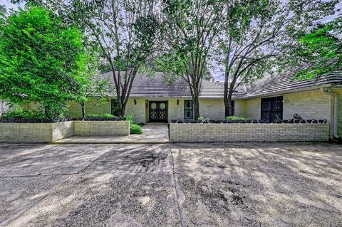 A home in Conroe