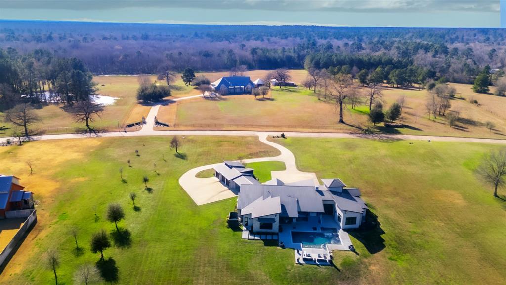 307 Bridle Path Path, Lufkin, Texas image 11