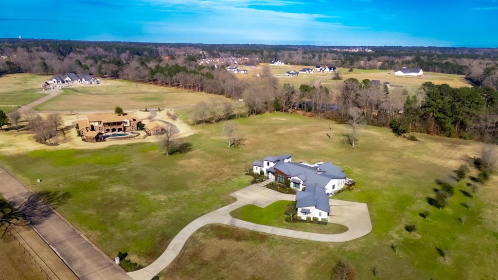 307 Bridle Path Path, Lufkin, Texas image 10
