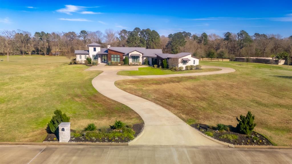 307 Bridle Path Path, Lufkin, Texas image 1