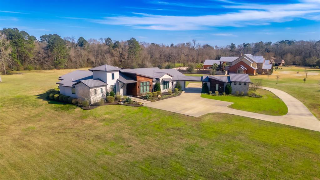 307 Bridle Path Path, Lufkin, Texas image 2