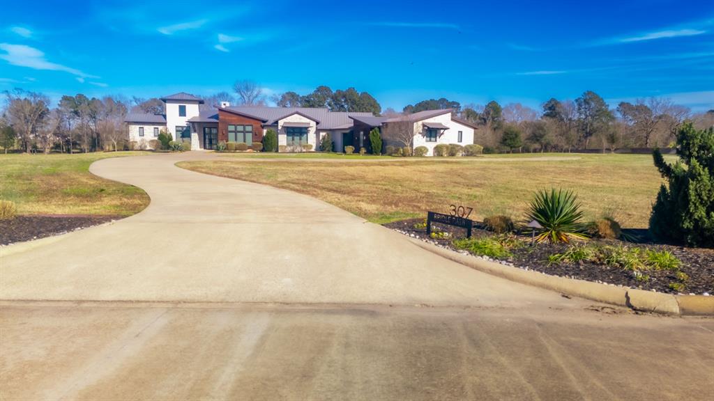 307 Bridle Path Path, Lufkin, Texas image 15