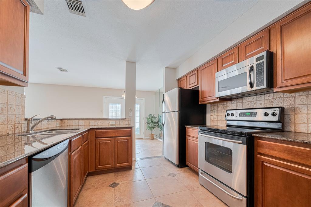 2211 S Kirkwood Road #19, Houston, Texas image 20