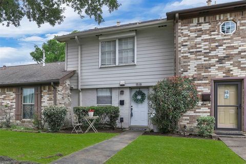 Townhouse in La Porte TX 1518 Cedar Cove Street.jpg