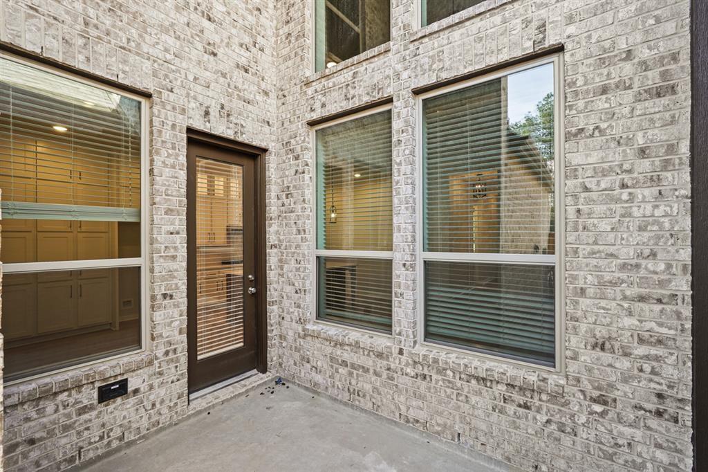 425 Meadows Peak Lane, Montgomery, Texas image 19