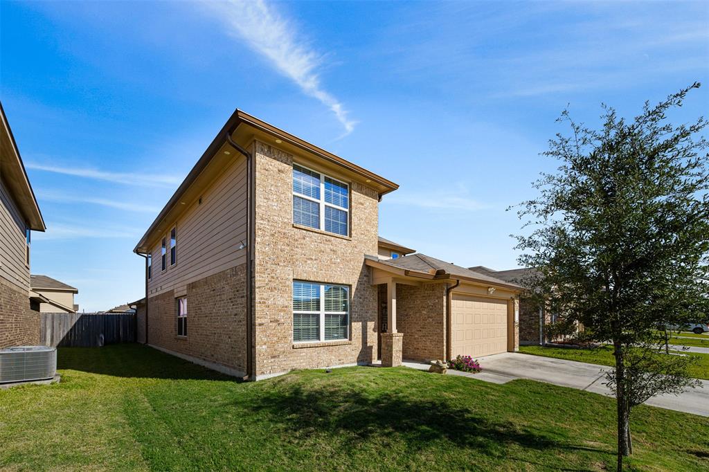 15407 Cipres Verde Street, Channelview, Texas image 2