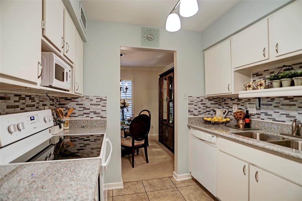 Houston, Texas 77057, United States, 2 Bedrooms Bedrooms, ,2 BathroomsBathrooms,Residential,Active,83669