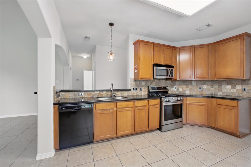9210 E Lakeside Drive, Magnolia, Texas image 14