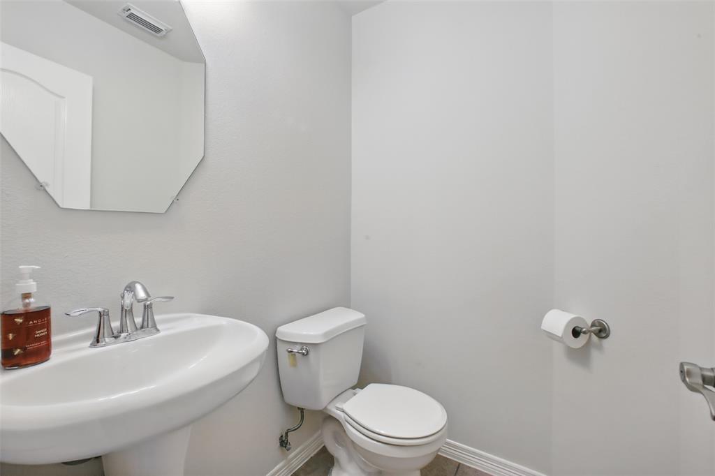 9210 E Lakeside Drive, Magnolia, Texas image 11