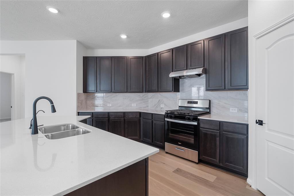 4825 Salerno Lane, Conroe, Texas image 7