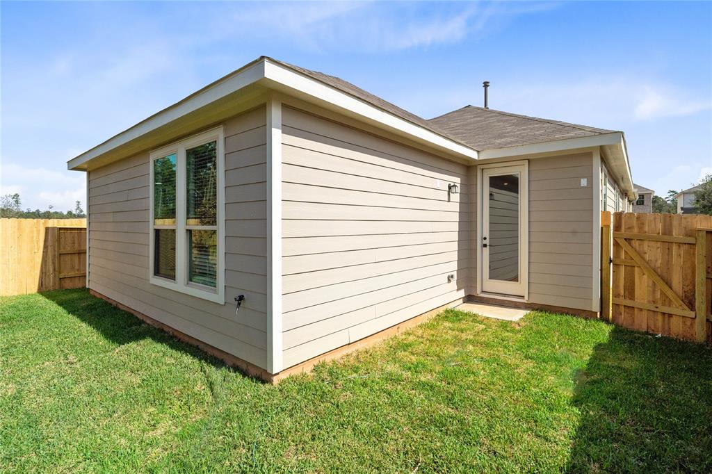 4825 Salerno Lane, Conroe, Texas image 13