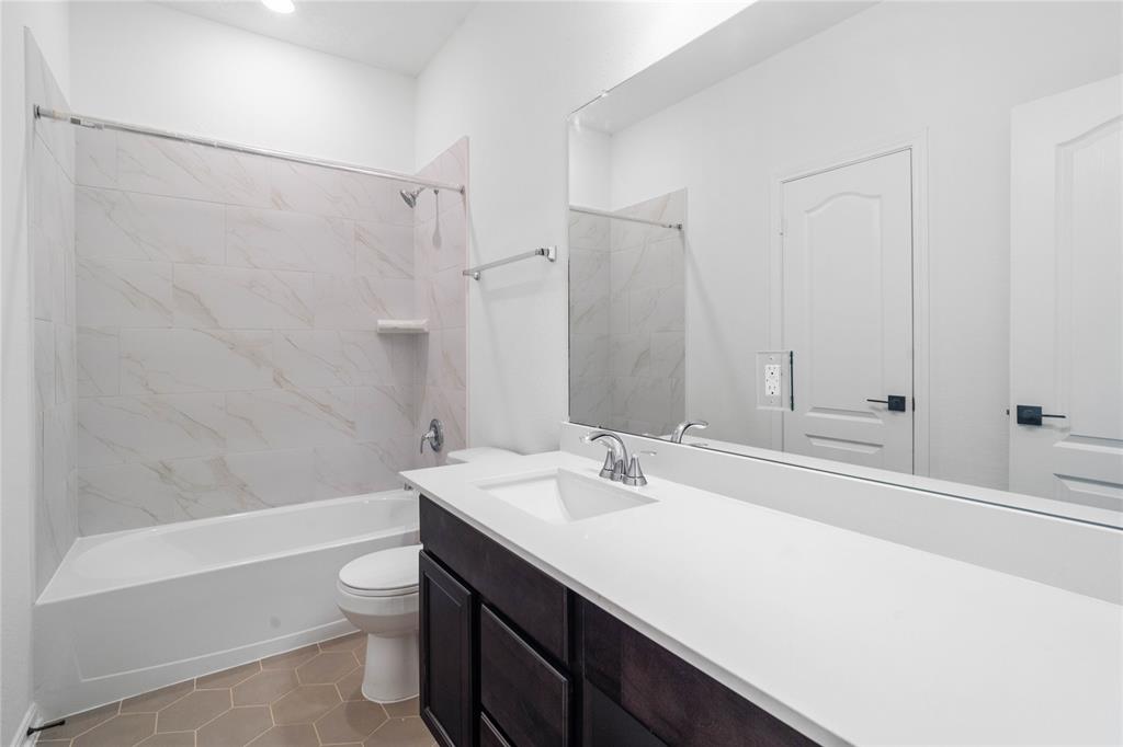 4825 Salerno Lane, Conroe, Texas image 11