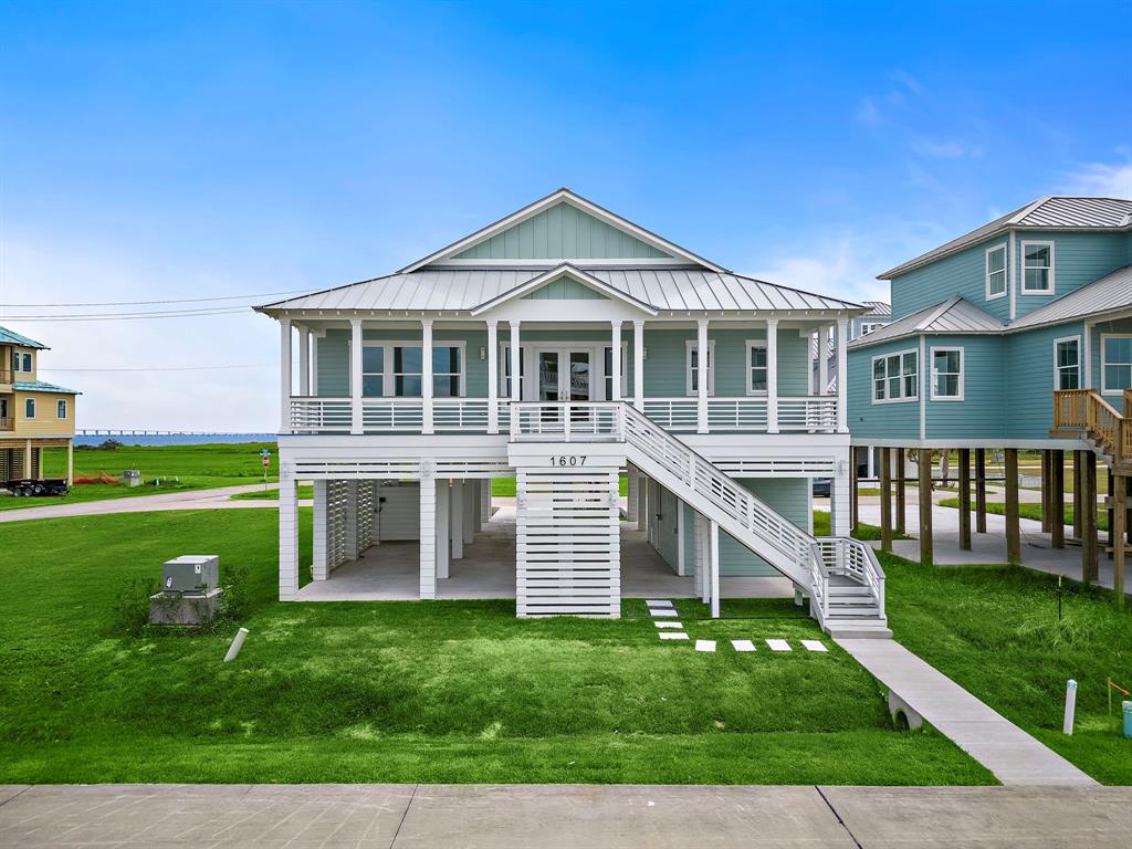 1607 Bay Pointe Drive, Galveston, Texas image 4