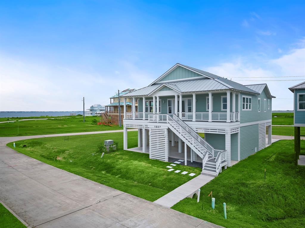 1607 Bay Pointe Drive, Galveston, Texas image 5