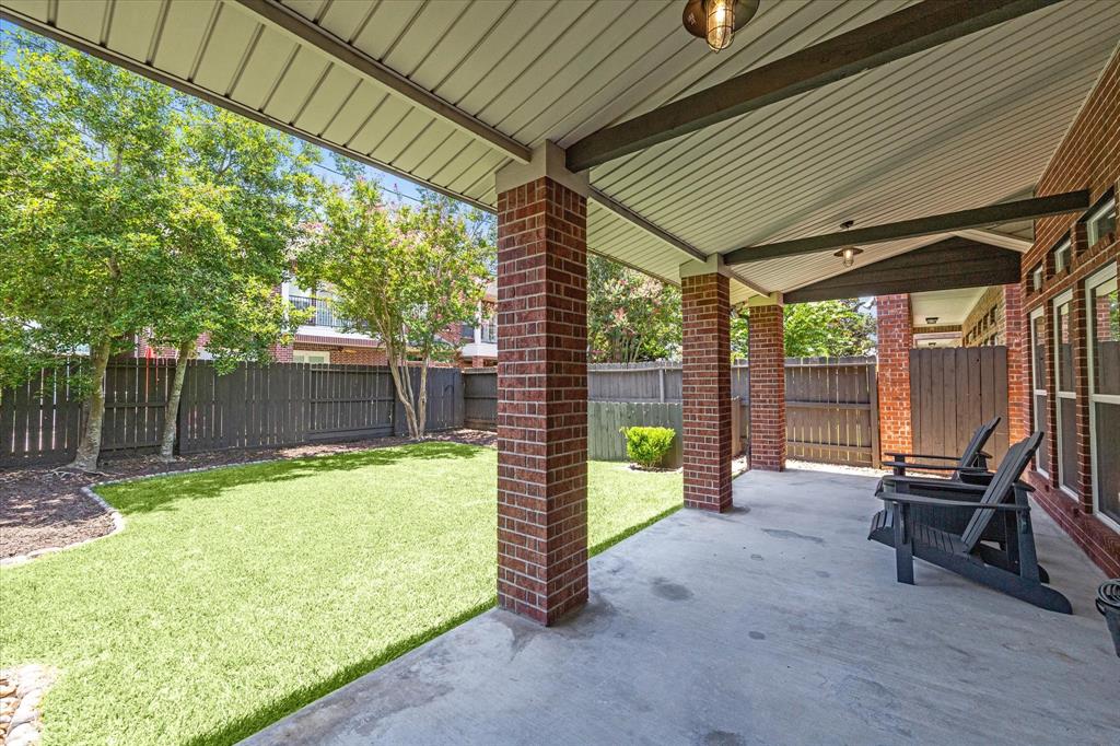 5323 Fairdale Lane, Houston, Texas image 30