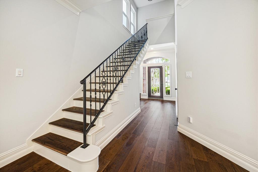 5323 Fairdale Lane, Houston, Texas image 7
