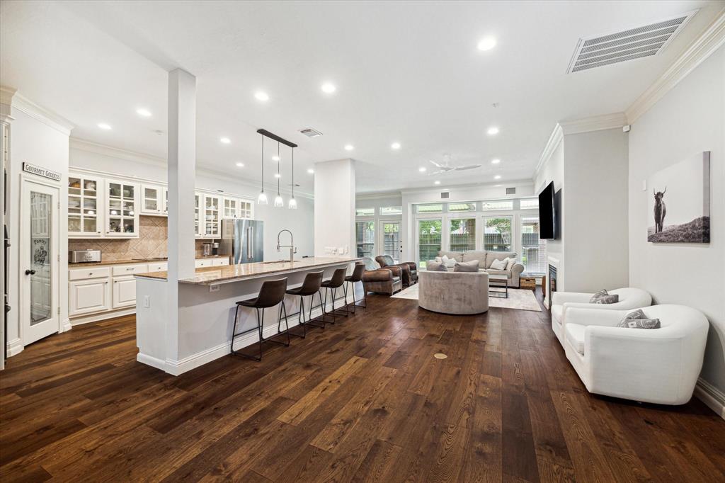 5323 Fairdale Lane, Houston, Texas image 1