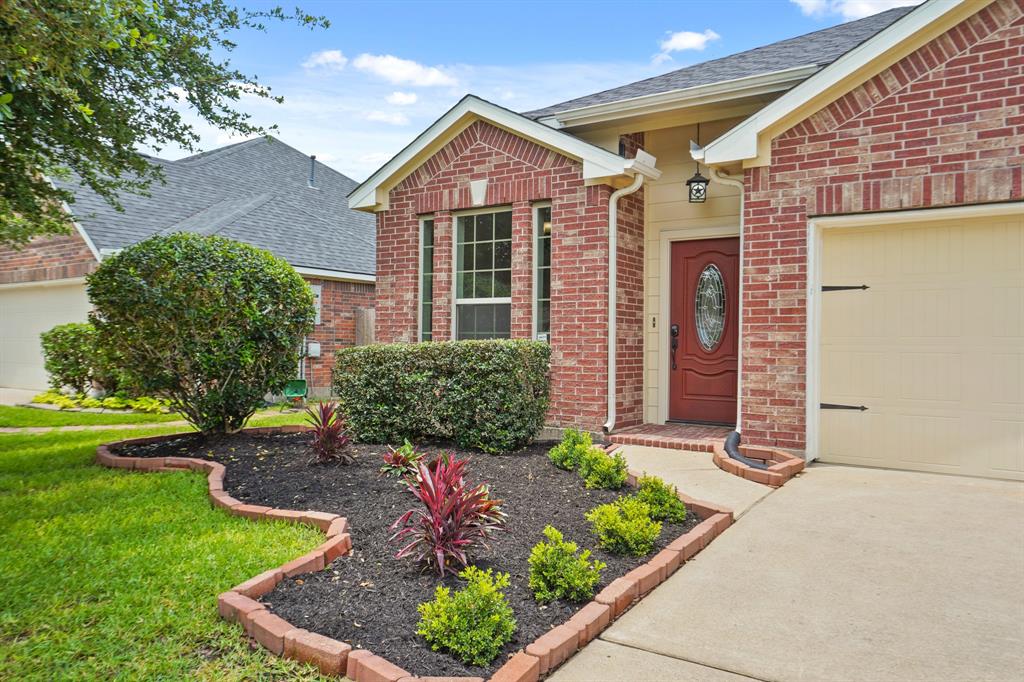 5011 Grand Chateau Lane, Houston, Texas image 3