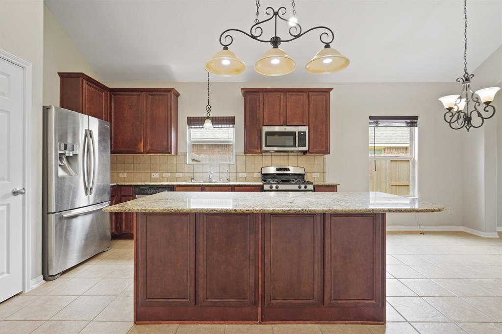 5011 Grand Chateau Lane, Houston, Texas image 8