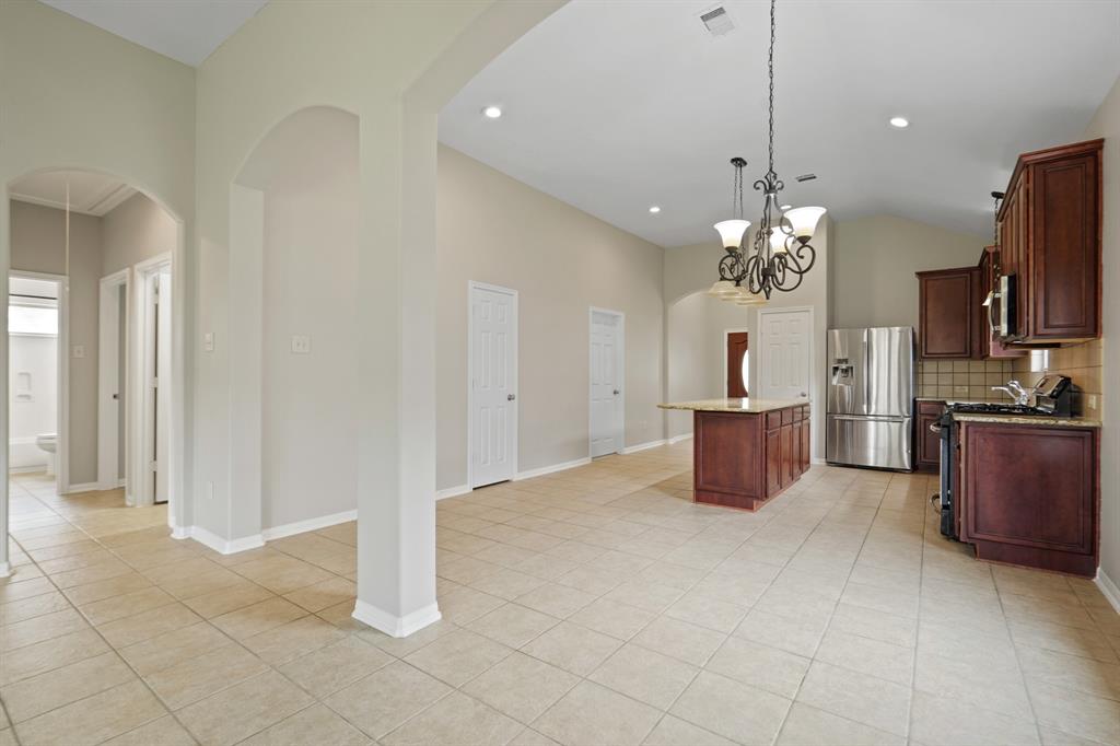 5011 Grand Chateau Lane, Houston, Texas image 12