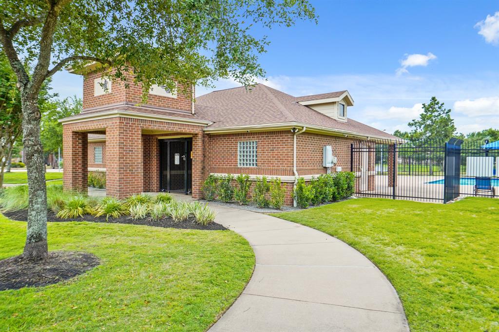 5011 Grand Chateau Lane, Houston, Texas image 28