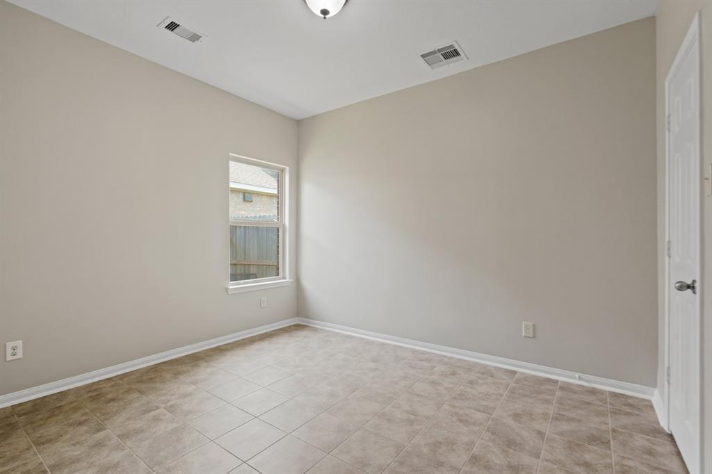 5011 Grand Chateau Lane, Houston, Texas image 20