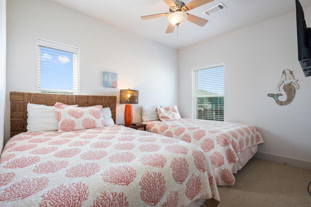 2932 Lakeside Drive, Crystal Beach, Texas image 44