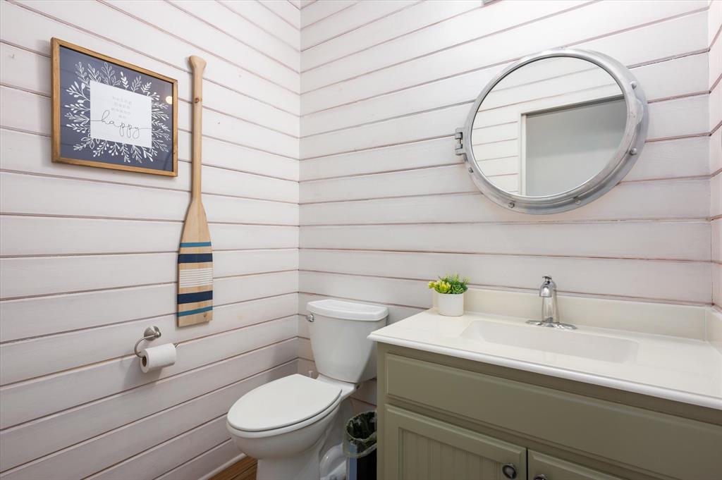 2932 Lakeside Drive, Crystal Beach, Texas image 33