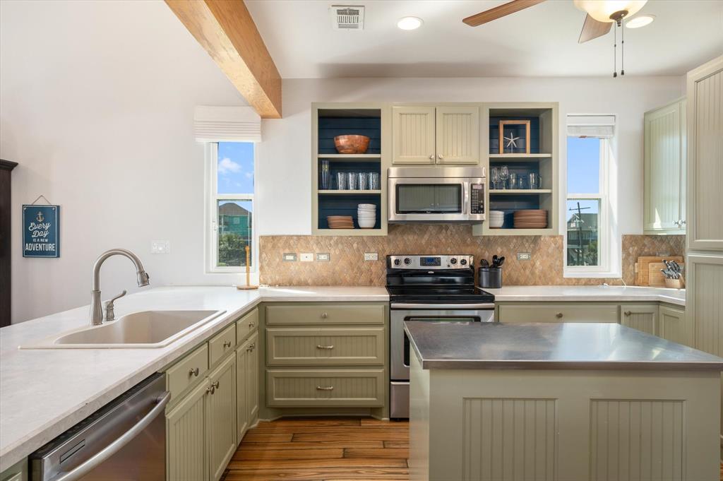 2932 Lakeside Drive, Crystal Beach, Texas image 28