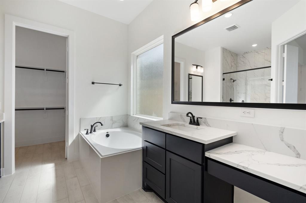 496 Dove Meadow Lane, Katy, Texas image 25