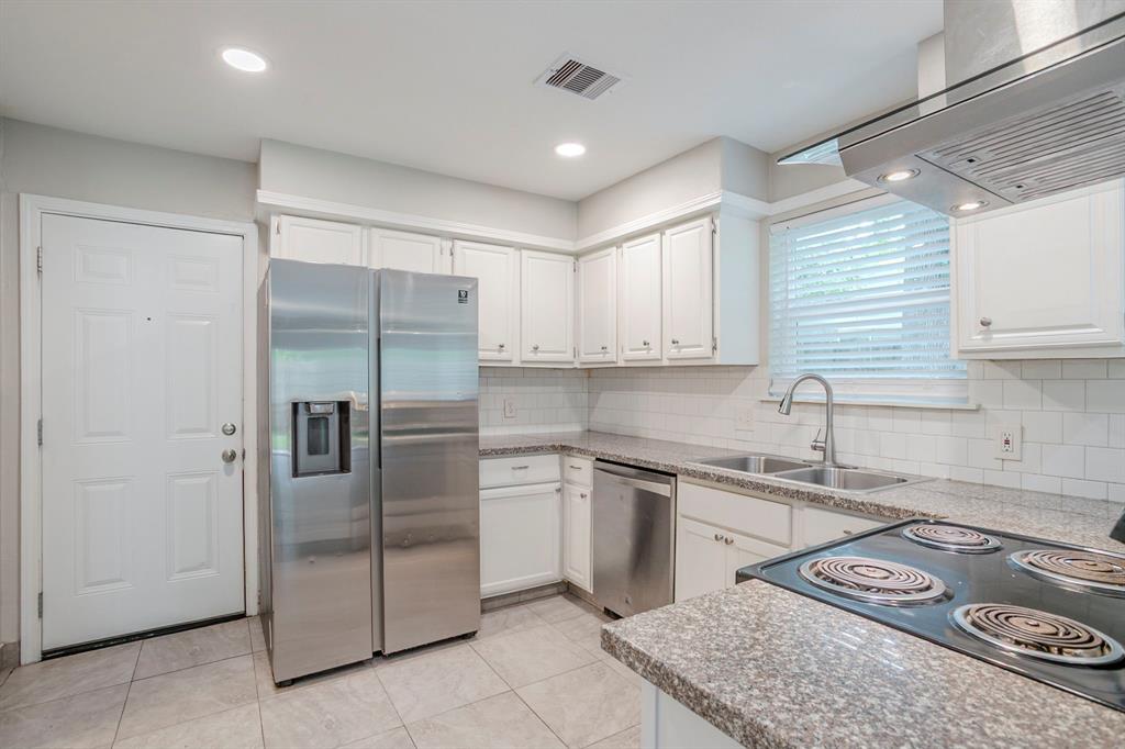 5102 Enchanted Timbers Drive, Humble, Texas image 12