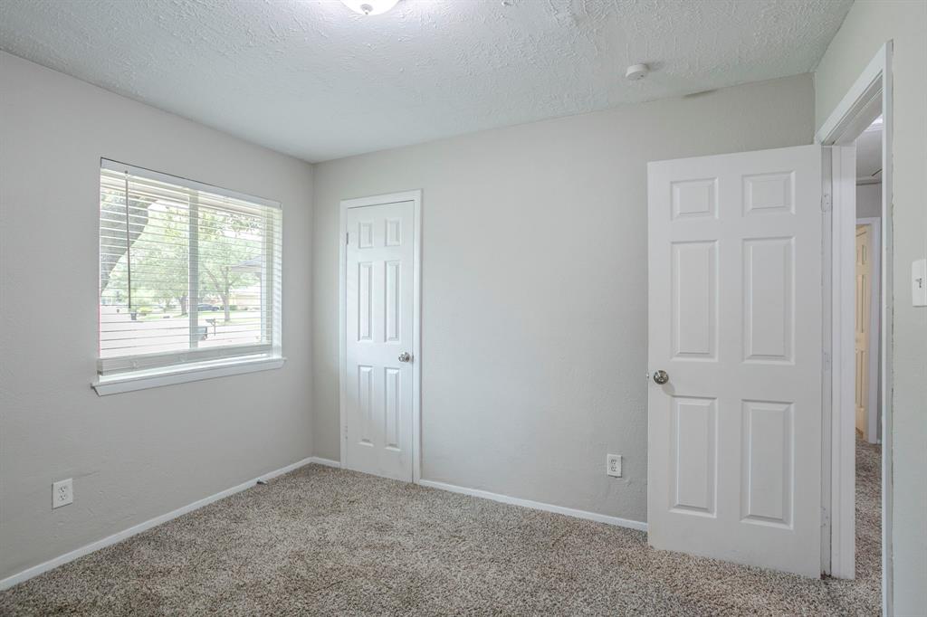 5102 Enchanted Timbers Drive, Humble, Texas image 24