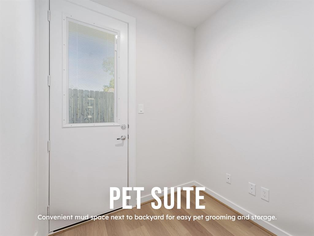 1013 Erin Street #R, Houston, Texas image 6
