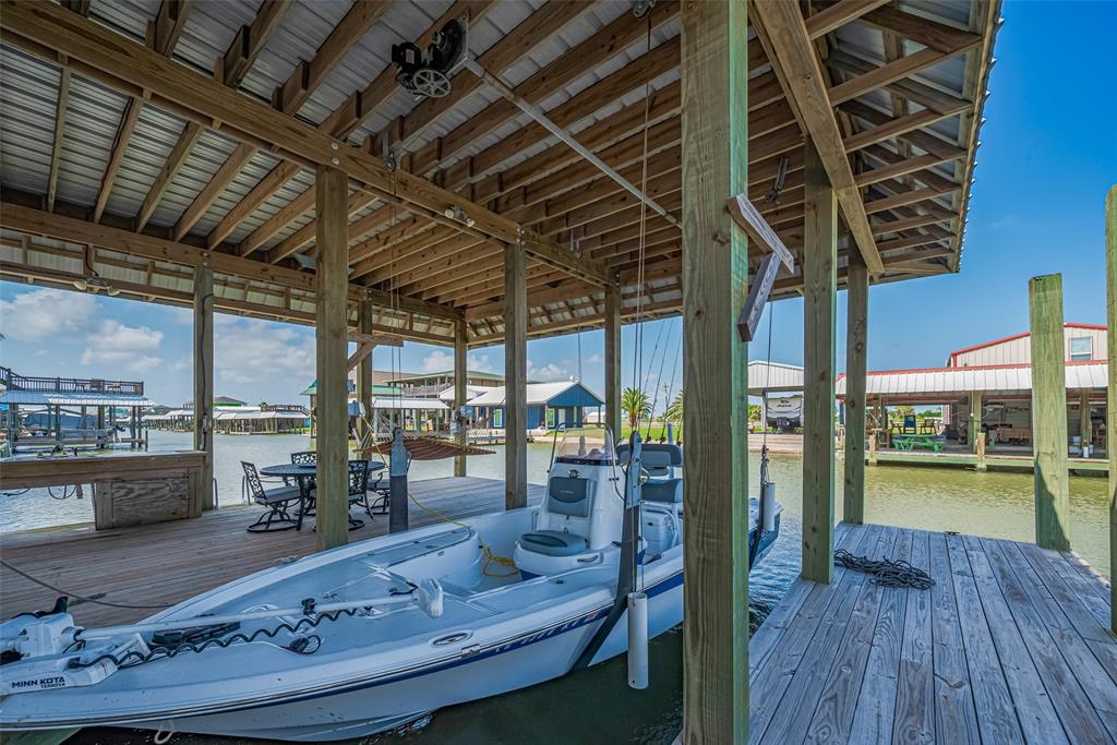 1126 Island Boulevard, Crystal Beach, Texas image 39