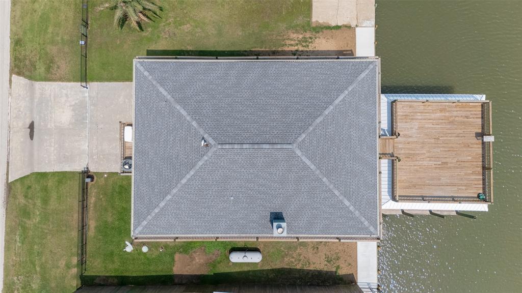 1126 Island Boulevard, Crystal Beach, Texas image 48